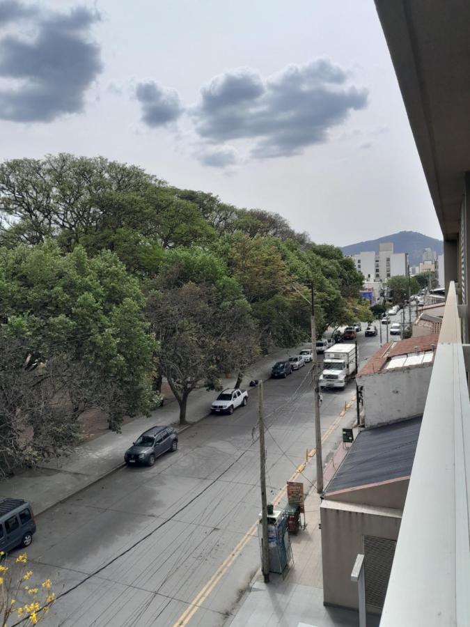 Departamento Centrico Plaza Alvarado Con Cochera 萨尔塔 外观 照片