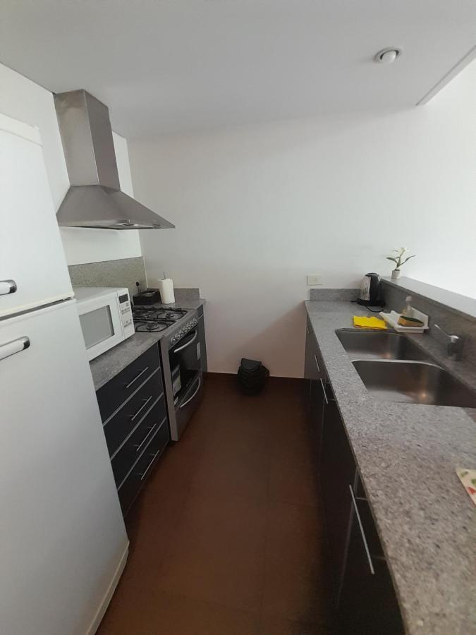 Departamento Centrico Plaza Alvarado Con Cochera 萨尔塔 外观 照片